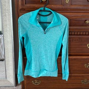 Long sleeve activewear top